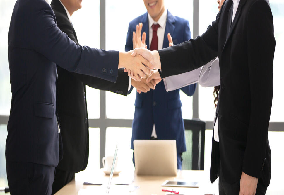 Long-term Trade Finance: How It Works for Large Transactions